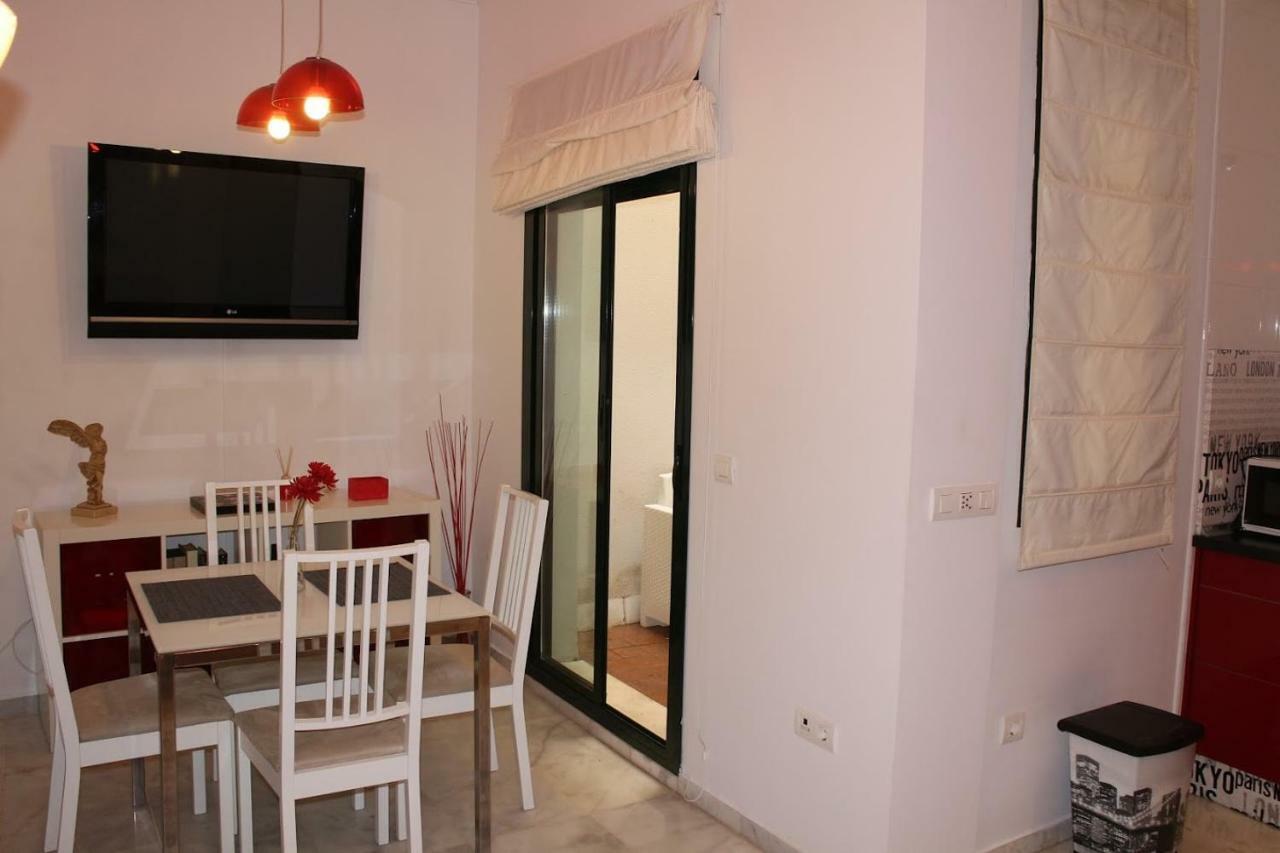 Apartamentos Rg Triana, Calle Castilla Con Patio Sevilla Exteriér fotografie