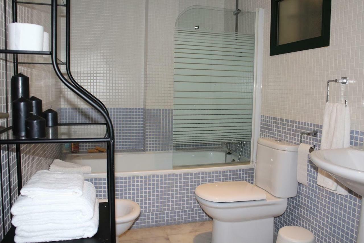 Apartamentos Rg Triana, Calle Castilla Con Patio Sevilla Exteriér fotografie